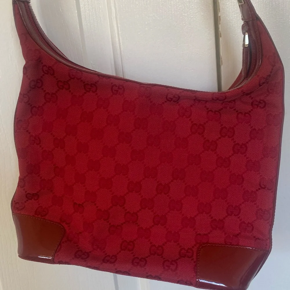 👜Authentic Gucci GG Canvas Shoulder Bag - Red - Picture 8 of 16